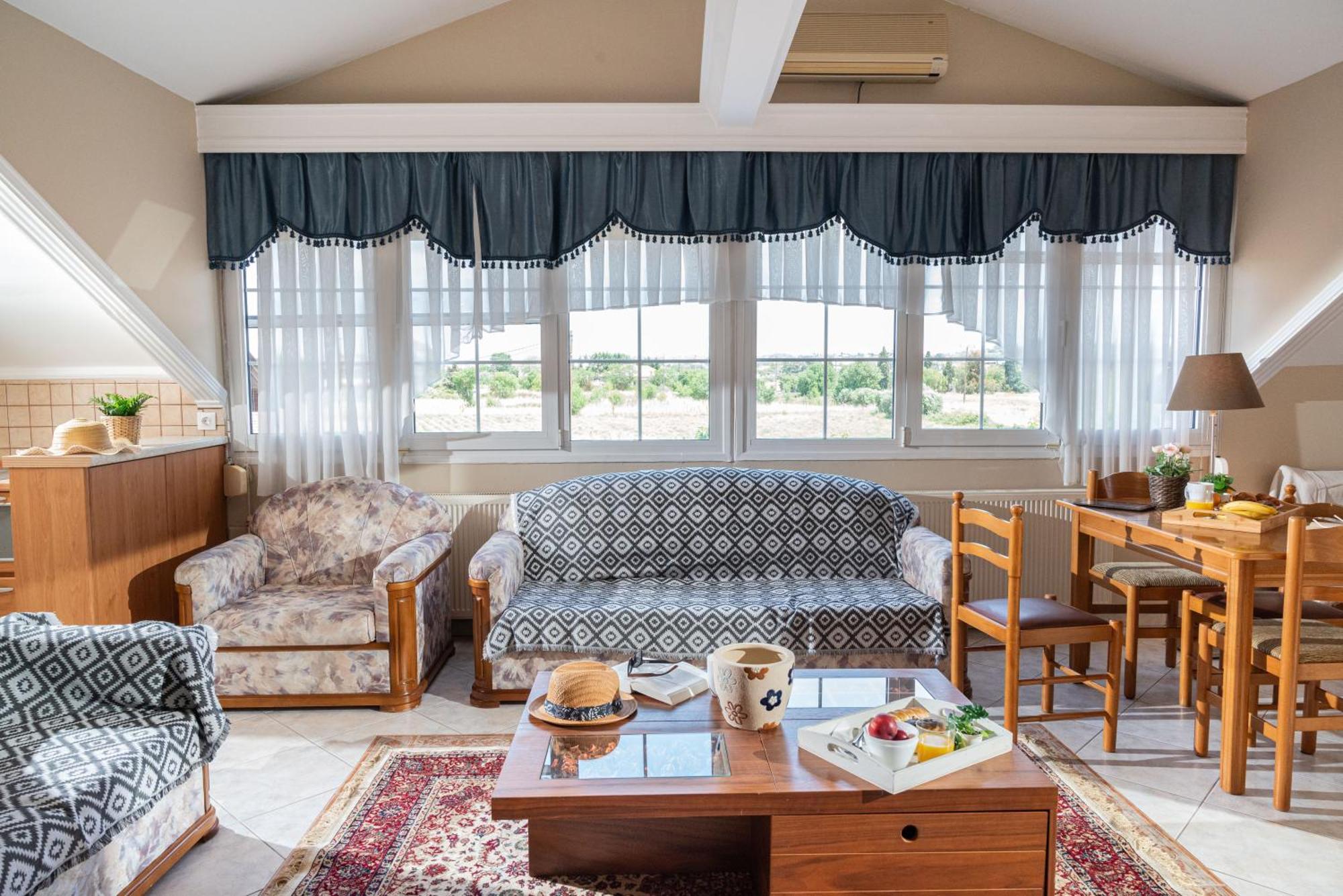 Regina By The Sea Villa *