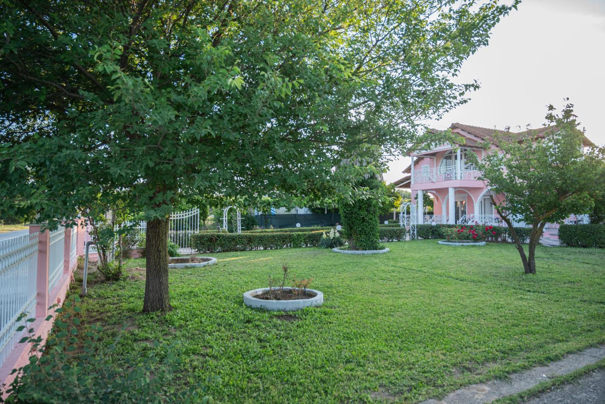 Regina By The Sea Villa *