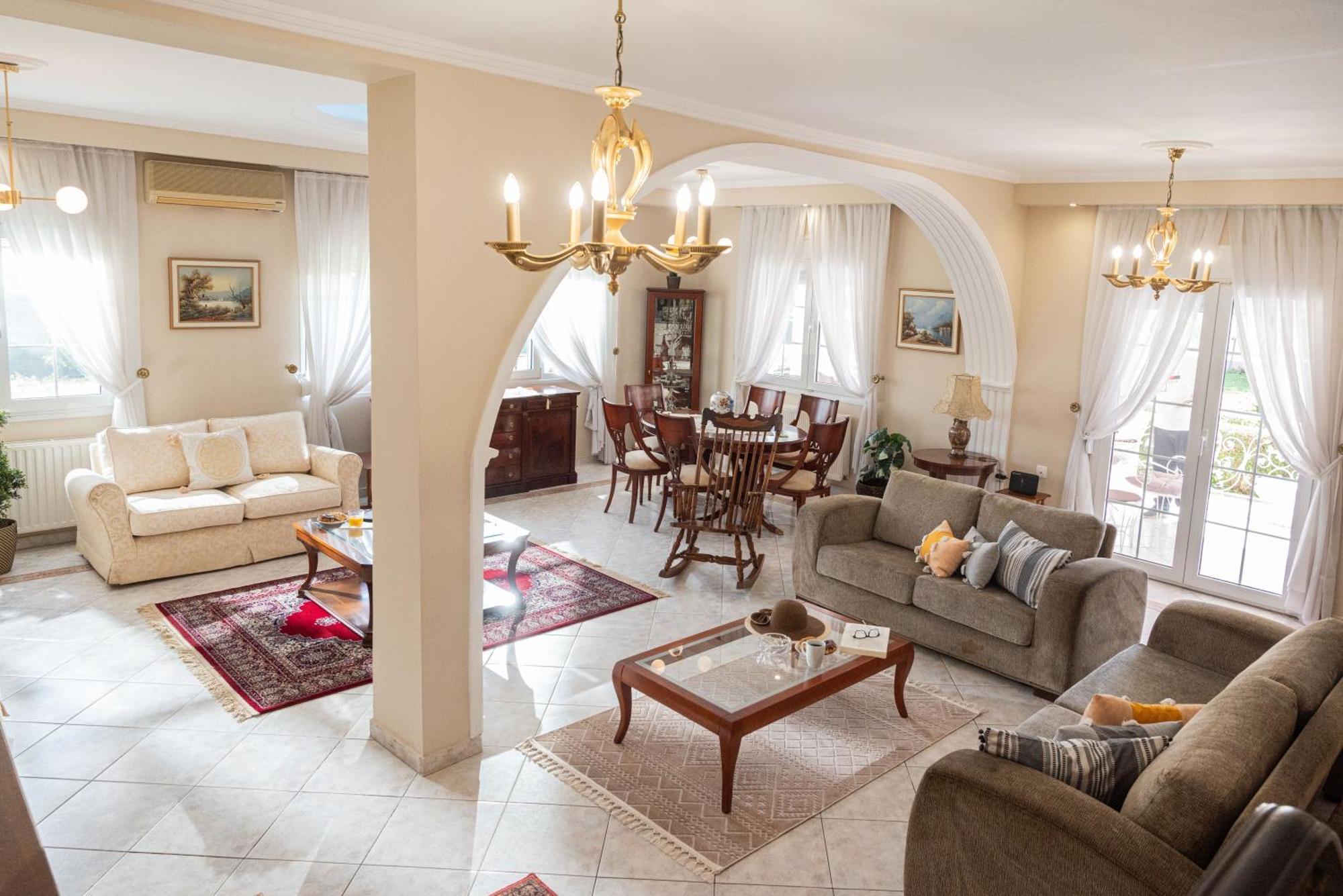 Regina By The Sea Villa *
