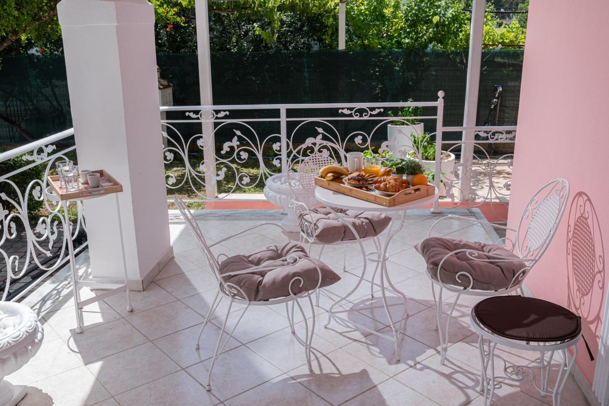 Regina By The Sea Villa *