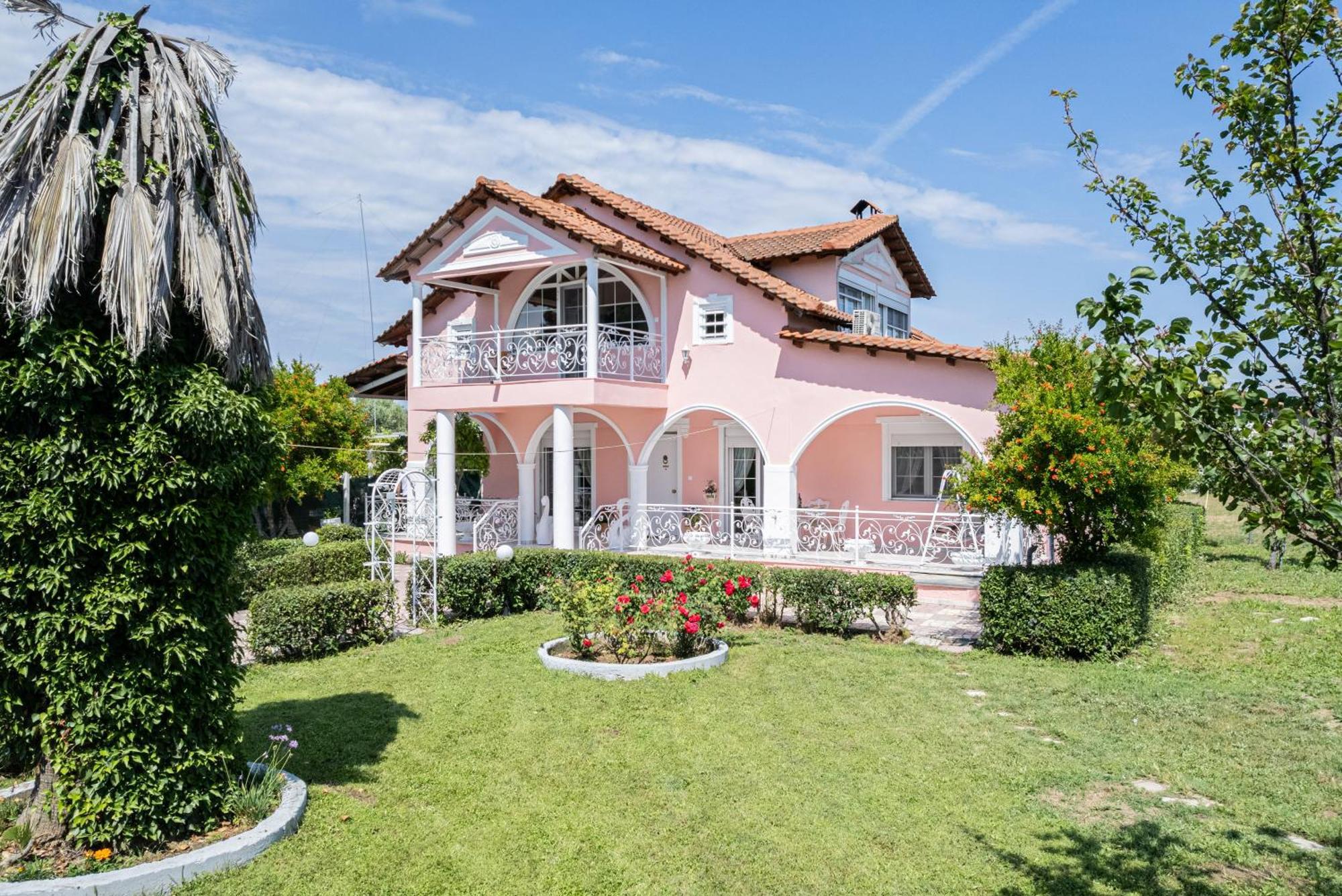 Villa Regina By The Sea *